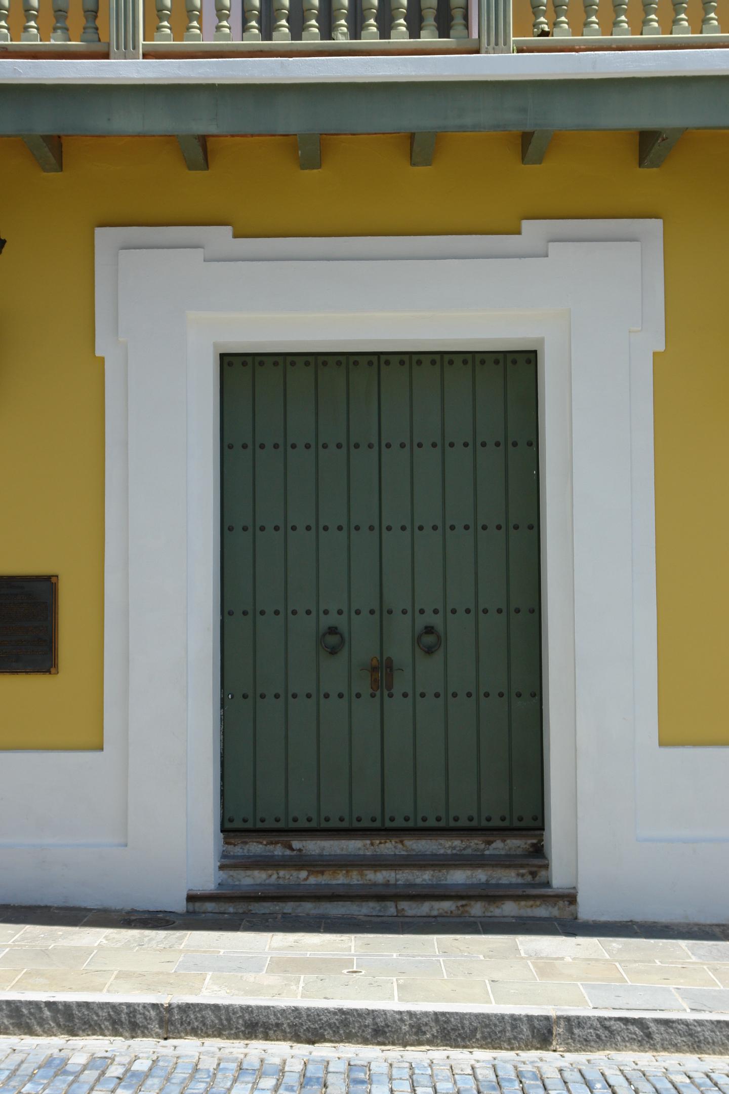 Calle de la Fortaleza 56 - Antigua Real Audiencia - Conservatorio De Artes Del Caribe - San Juan (Viejo San Juan) - 2011 00035